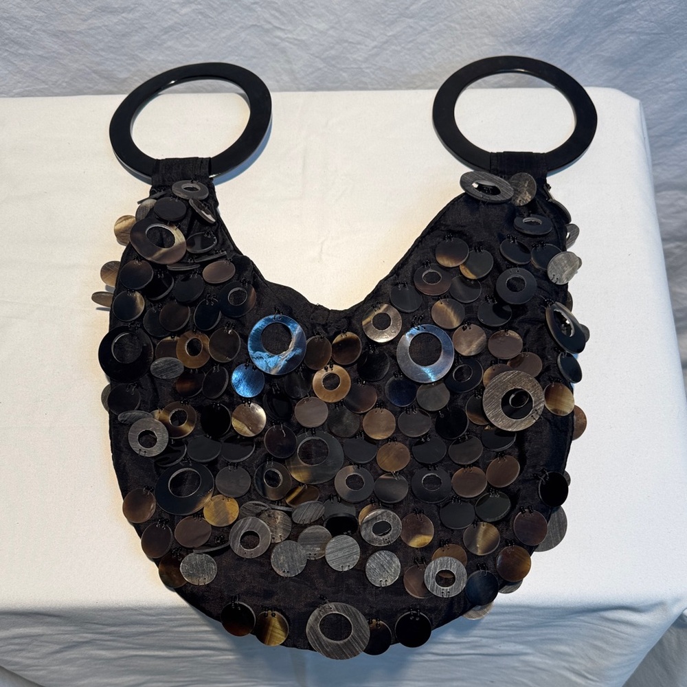 Elegant Black Sequin Shoulder Bag - Picture 2 of 8